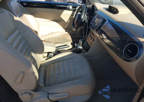 2013 Volkswagen Beetle Turbo z USA, uszkodzony, nr VIN 3VW7A7AT1DM802957